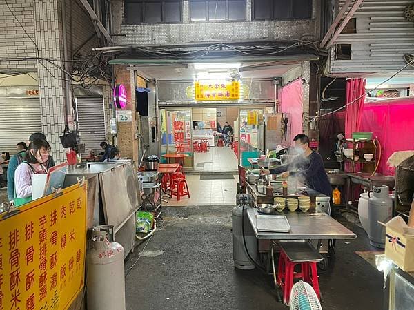 LINE_ALBUM_1101219六合張排骨酥湯_211219_2.jpg