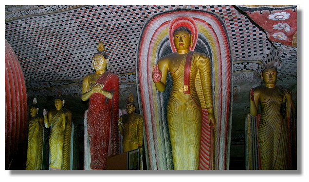 丹布拉石窟廟(Dambulla Cave Temples)