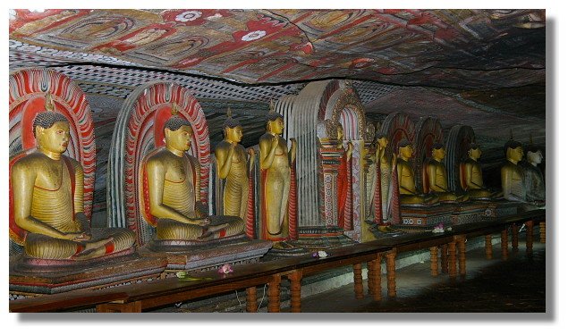 丹布拉石窟廟(Dambulla Cave Temples)