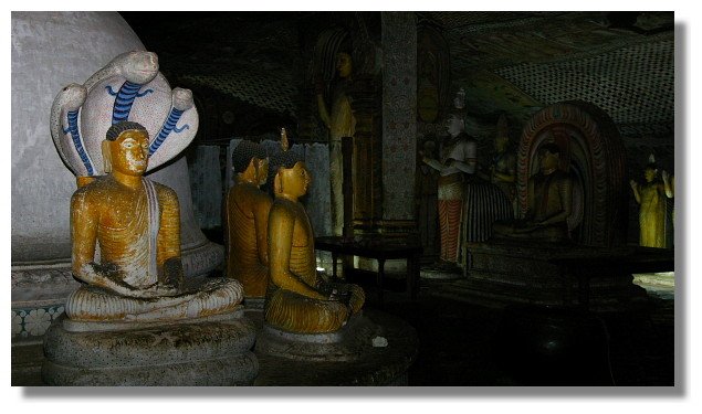 丹布拉石窟廟(Dambulla Cave Temples)