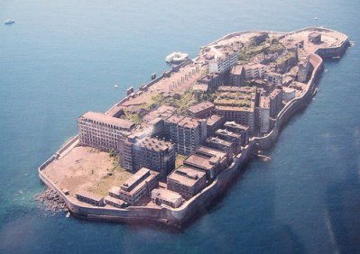 日本現代鬼城 端島1.jpg