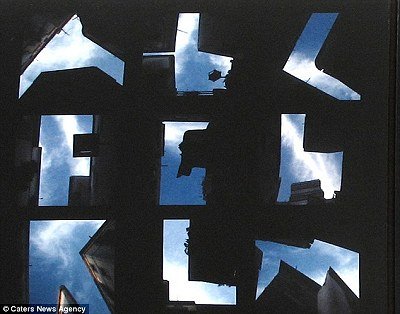 天空上打字 - 藍天上的字母 天空上打字2.jpg
