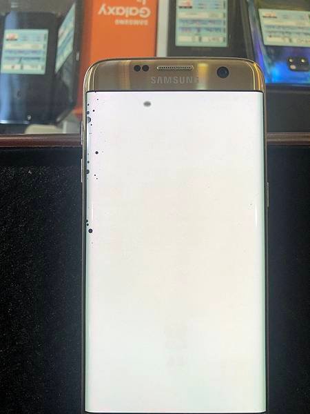 內液晶漏液.jpg