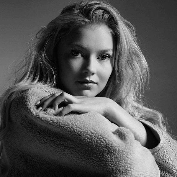 Astrid S