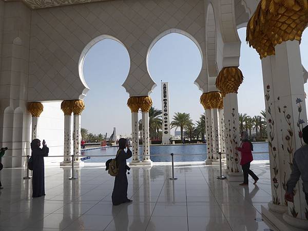 Sheikh Zayed Grand Mosque  (100).JPG