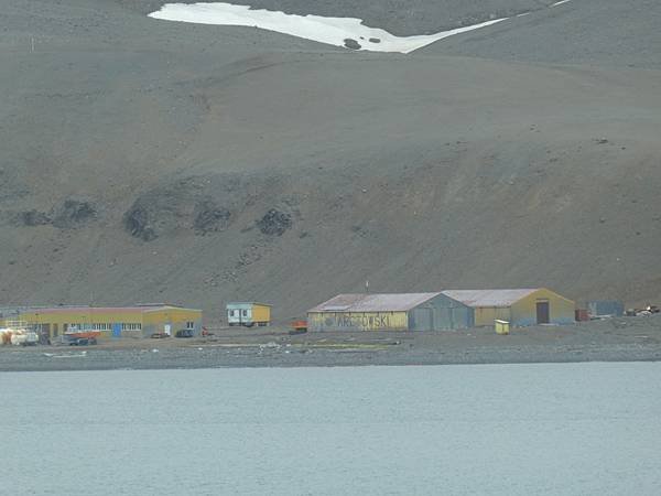 Arctowski Polish Antarctic Station  (7).JPG