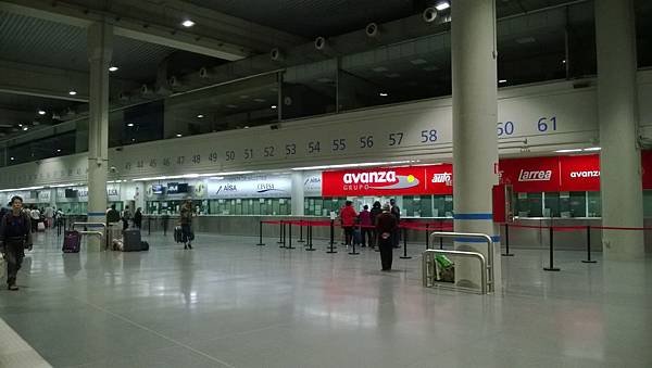 001 150518 Madrid-bus station.jpg