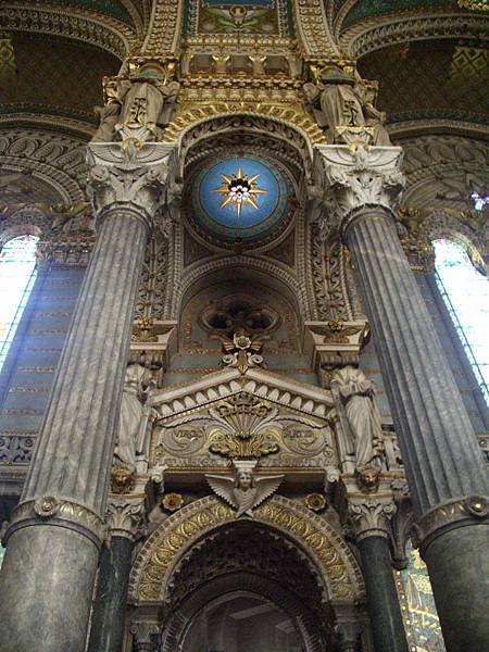 074 140922 Lyon-Basilique Notre Dame de Fourviere.JPG