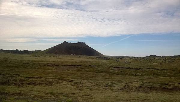 283 160604 Snæfellsness-way to Ólafsvík-Saxhöll.jpg