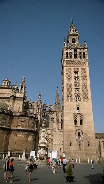 095 150514 Sevilla-Catedral.jpg