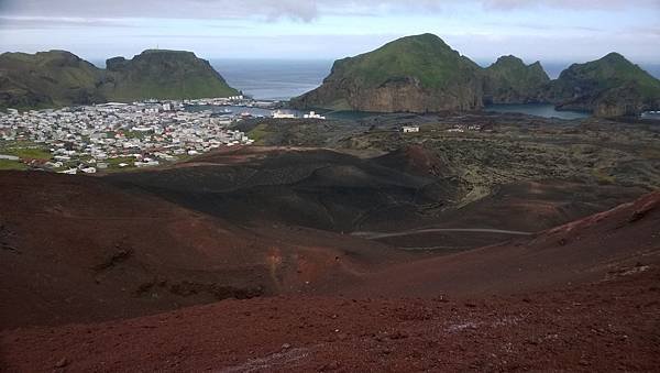 095 160613 Vestmannaeyjar-Eldfell.jpg