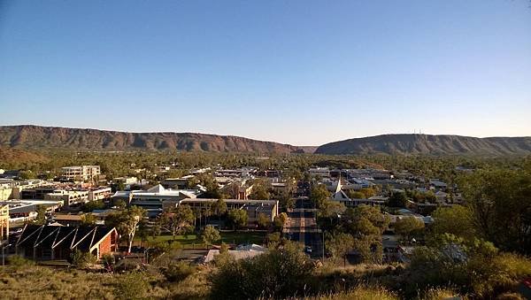 051 160909 Alice Springs-Anzac Hill.jpg