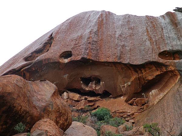 193 160913 Uluru-Base Walk.JPG
