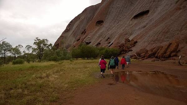 197 160913 Uluru-Lungkata Walk.jpg