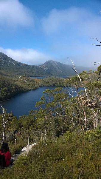 059 180403 Cradle Mountain NP-Lake Lilla.jpg