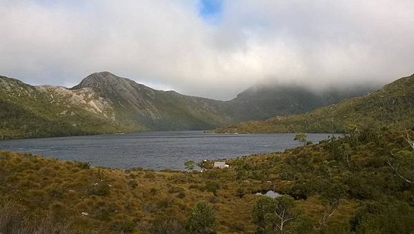 182 180403 Cradle Mountain NP-Lake Lilla.jpg