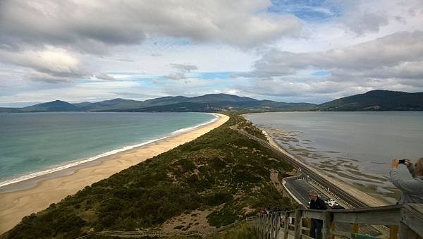 068 180407 Bruny Island-The Neck.jpg