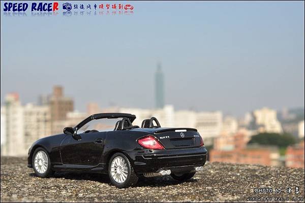 Benz SLK55 AMG by Kyosho 002.JPG