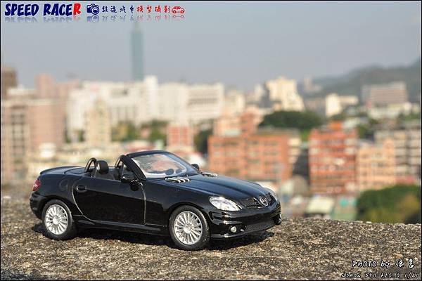 Benz SLK55 AMG by Kyosho 011.JPG