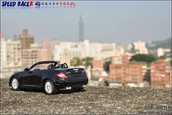 Benz SLK55 AMG by Kyosho 012.JPG