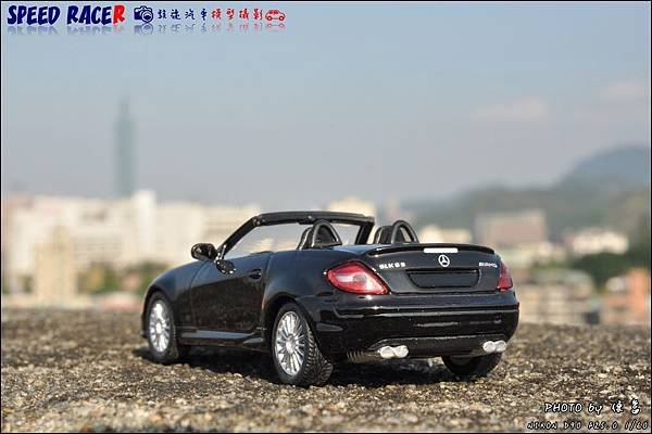 Benz SLK55 AMG by Kyosho 020.JPG