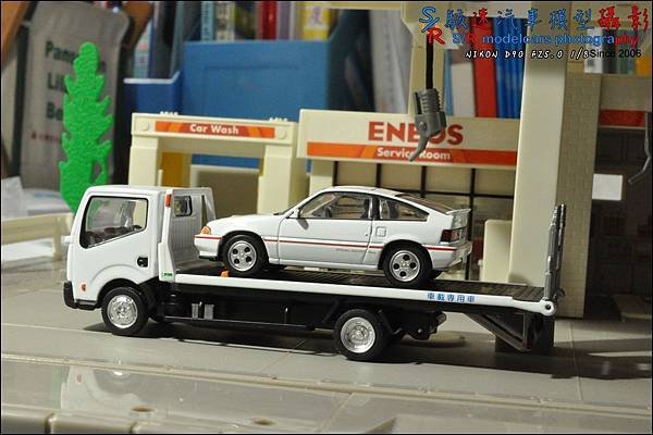 NISSAN ATLAS SAFETY LOADER by Tomica Limited Vintage 019.JPG