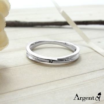 【ARGENT安爵銀飾精品】美鑽系列「熱情擁抱(女.白鑽)」純銀戒指
                            單面有鑲鑽 單面無鑽 一戒兩戴