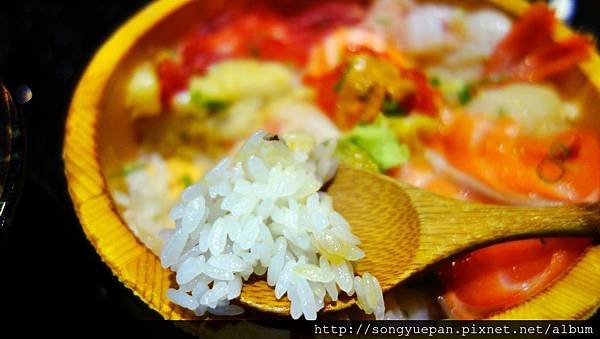 (已歇業)【高雄美食】福川町∣日式料理∣蓋霸豪華海景丼∣大滿