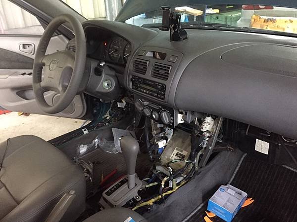 倒車雷達 顯影 + 排檔頭更換7.jpg