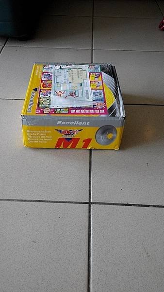 Issue 4 卡鉗 碟盤 煞車油更新 + Issue 12 輪框更換01.jpg