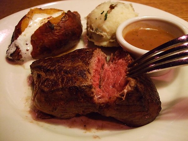 Outback Steakhouse 澳美客牛排2010年六週年慶經典牛排優惠