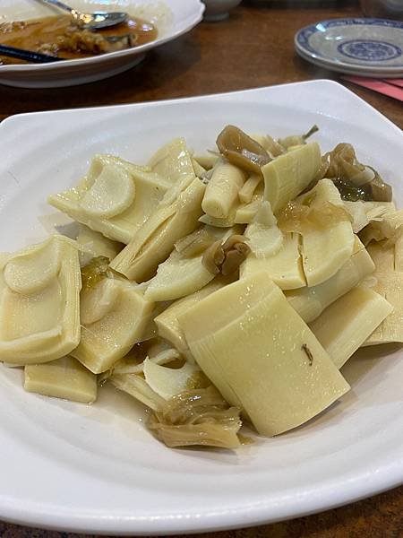 阿姆坪餐廳，桃園大溪在地美食餐廳，新鮮便宜，10人合菜320