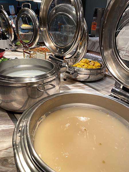 四川天府飯店住房早餐，旅行團中式早餐，雀巢調合甜咖啡
