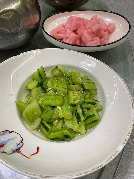 雅方熊貓故鄉，「雅安土砂鍋」旅行團午餐