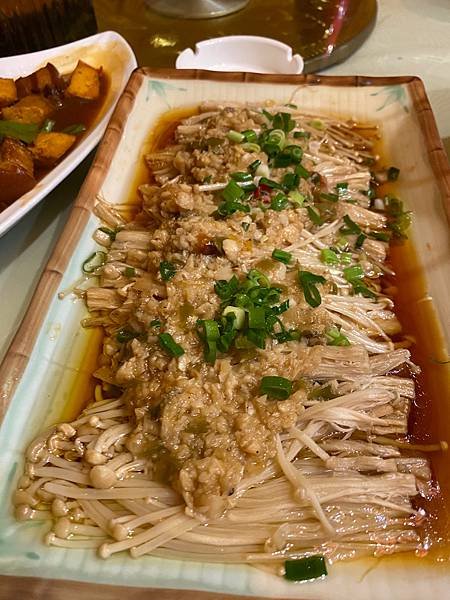 蒙古騰格里沙漠蒙古包「蒙古餐」，炒米奶茶，牛肉、牛雜餐，寧夏