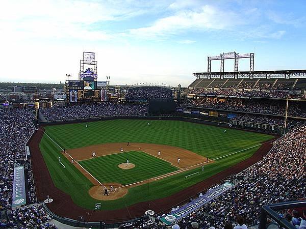 800px-Coors_field_1