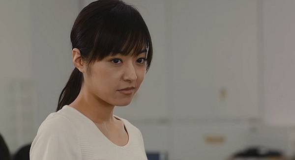 002【白雪公主殺人事件】劇照_井上真央在本片有許多內心戲詮釋，展現不同以往的精湛演技