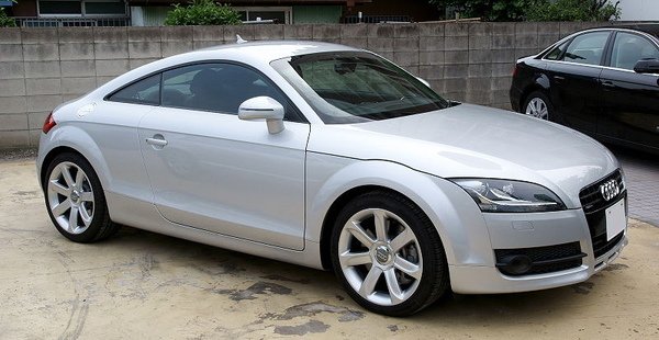 800px-2007_Audi_TT_Coupe.jpg