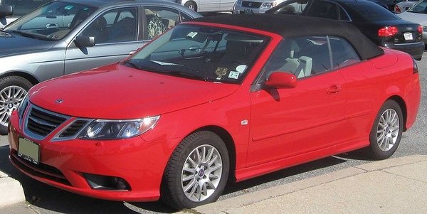 800px-2008_Saab_9-3_convertible.jpg