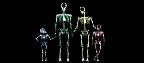 Strong-bones-family.jpg