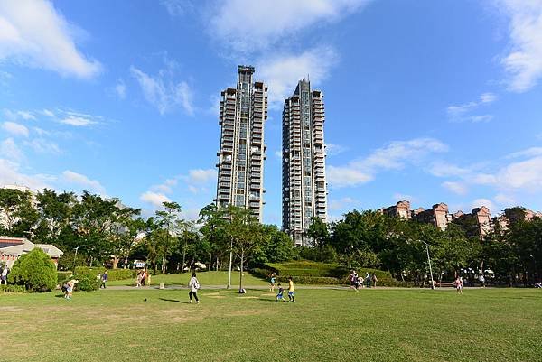 亞亞的野餐約會《大安森林公園》 (1).JPG