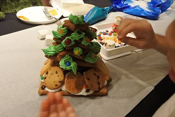 亞亞的薑餅耶誕樹 (27).JPG