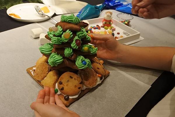 亞亞的薑餅耶誕樹 (28).JPG