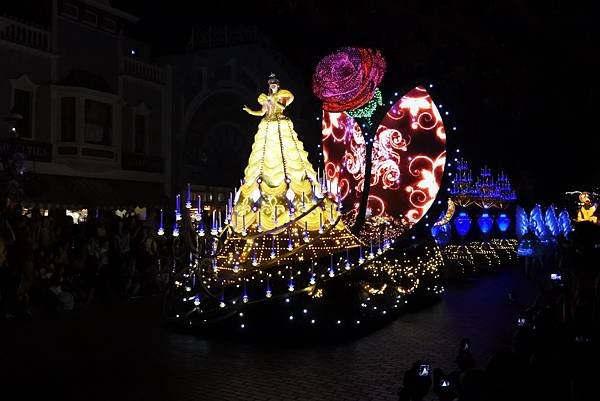 香港迪士尼樂園：「迪士尼光影匯」夜間巡遊 (16).JPG