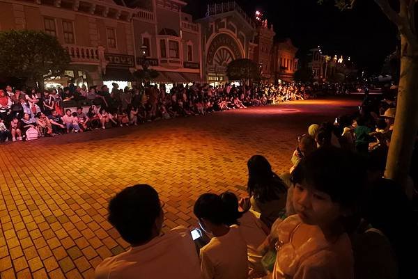 香港迪士尼樂園：「迪士尼光影匯」夜間巡遊 (51).JPG