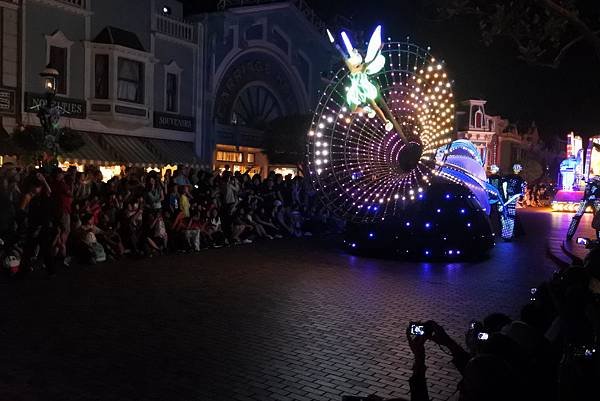 香港迪士尼樂園：「迪士尼光影匯」夜間巡遊 (53).JPG