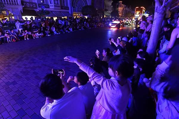 香港迪士尼樂園：「迪士尼光影匯」夜間巡遊 (61).JPG