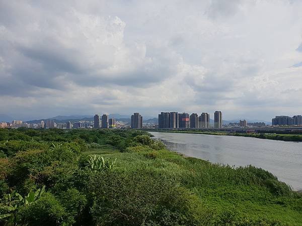 台北市華中河濱公園 (9).jpg