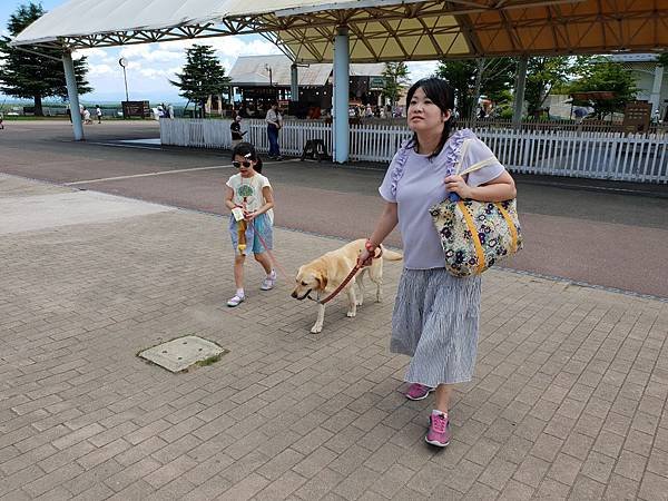 日本栃木県那須どうぶつ王国：レンタル犬 (8).jpg