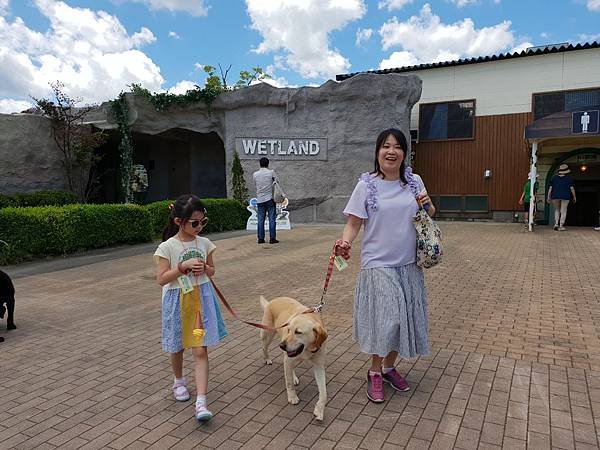 日本栃木県那須どうぶつ王国：レンタル犬 (9).jpg